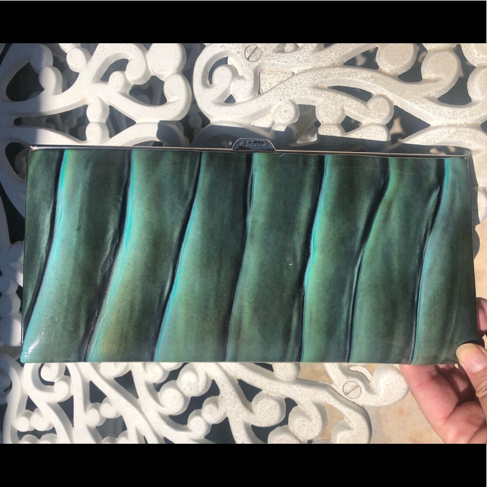 Lodi’s Clutch Wallet